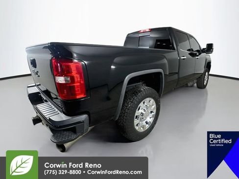 Used 2019 GMC Sierra 2500 Denali w/ Duramax Plus Package AWD/4WD image 10