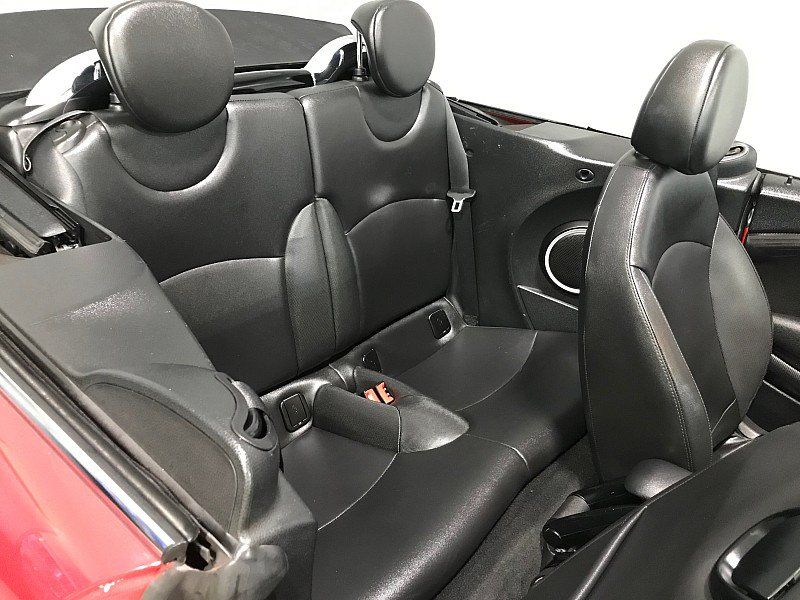 Used 2013 MINI Cooper S w/ Technology Pkg 2 FWD image 24