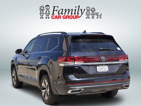 Used 2024 Volkswagen Atlas SE FWD image 3