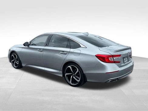 Used 2019 Honda Accord Sport image 4