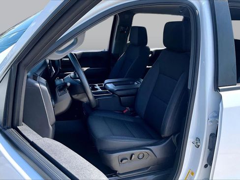Used 2024 Chevrolet Silverado 1500 Custom w/ Turbomax Blackout Package RWD image 8