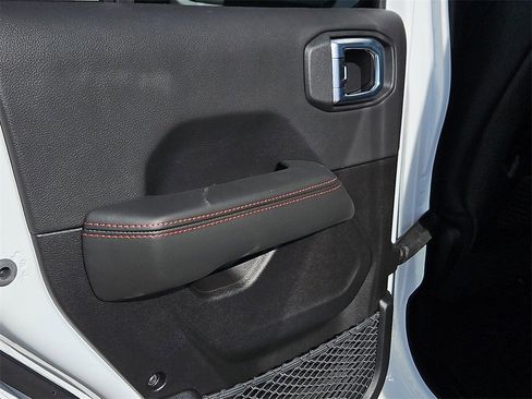 New 2026 Jeep Wrangler Unlimited Rubicon image 16