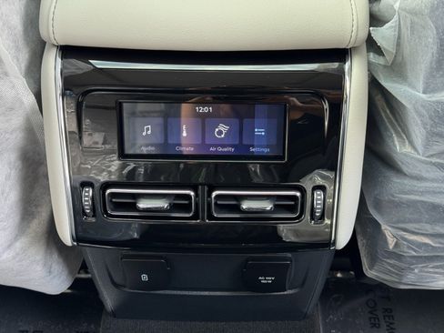 Used 2026 Lincoln Aviator AWD image 35
