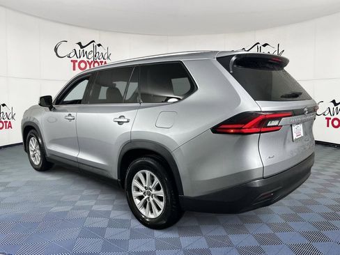 Used 2025 Toyota Grand Highlander AWD image 5