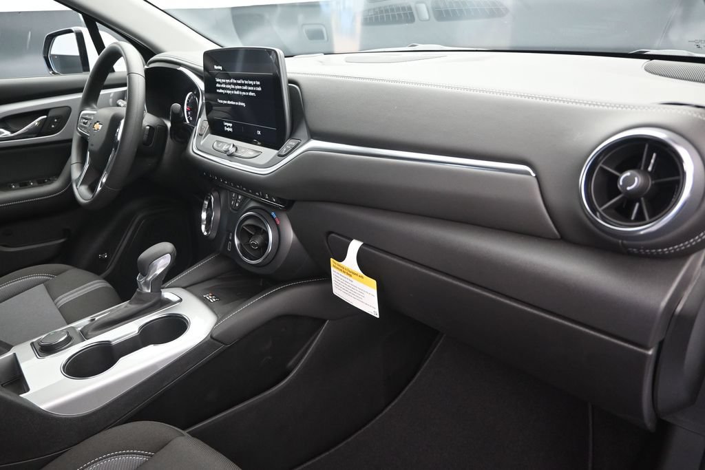 New 2026 Chevrolet Blazer LT w/ Convenience Package FWD image 24