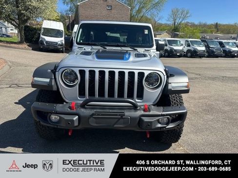 Used 2023 Jeep Wrangler Unlimited Rubicon 4xe w/ Cold Weather Group AWD/4WD image 5