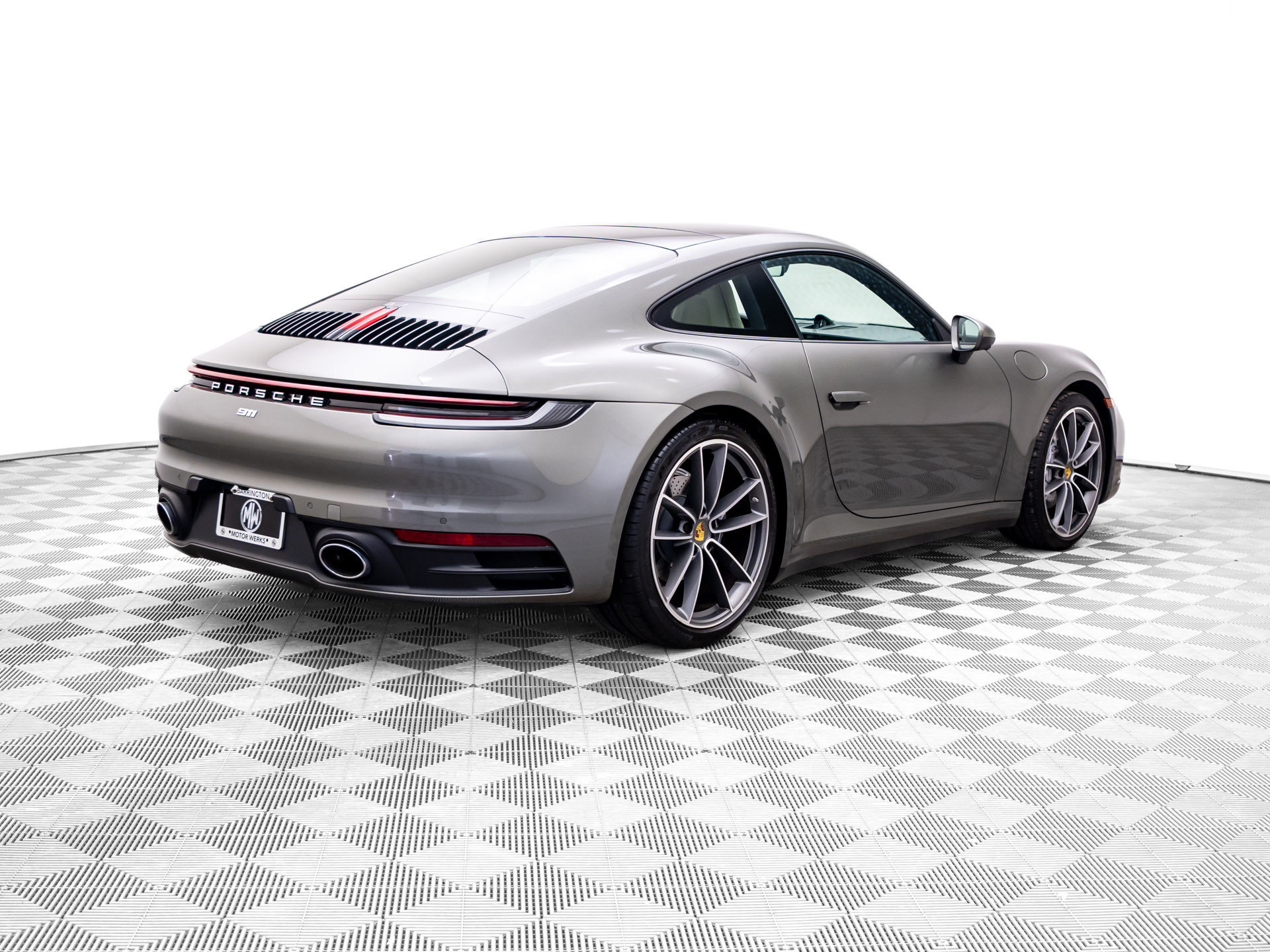 Used 2022 Porsche 911 Carrera w/ Premium Package RWD image 8