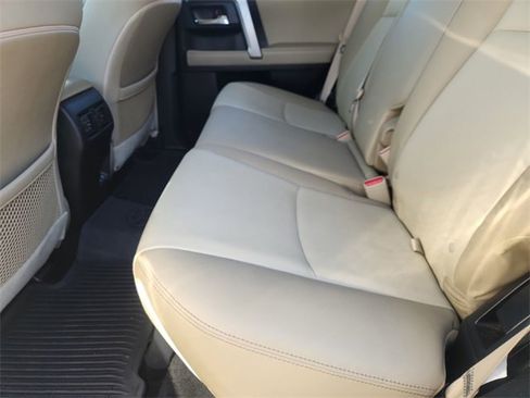 Used 2022 Toyota 4Runner SR5 Premium image 25