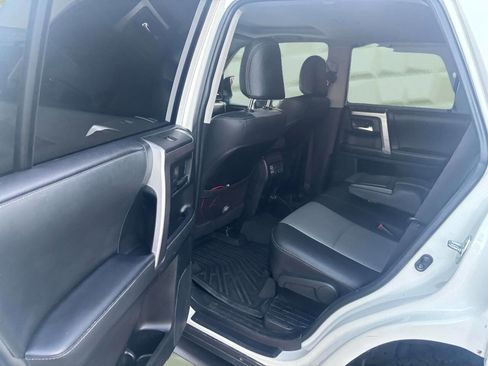 Used 2021 Toyota 4Runner SR5 Premium w/ Moonroof Package AWD/4WD image 15