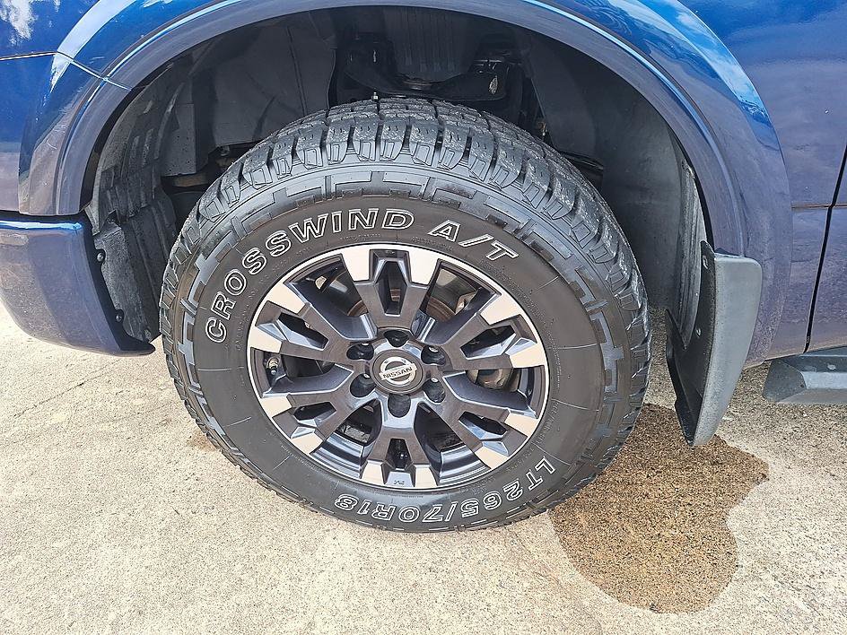 Used 2017 Nissan Titan PRO-4X AWD/4WD image 8