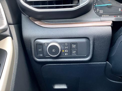 Used 2021 Ford Explorer Limited w/ Equipment Group 301A RWD image 31