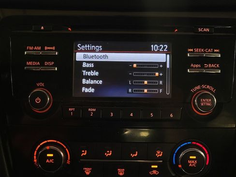 Used 2016 Nissan Rogue S AWD/4WD image 25