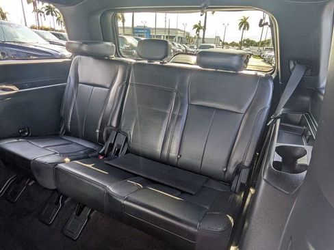 Used 2020 Ford Expedition XLT w/ Equipment Group 202A RWD image 12
