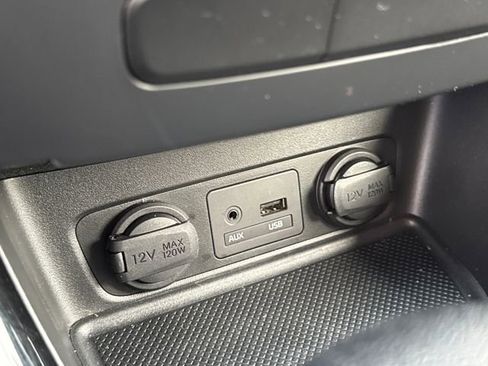 Used 2014 Kia Sorento LX image 24