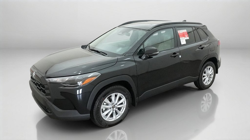 New 2026 Toyota Corolla Cross LE FWD image 15