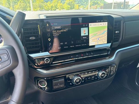 Used 2026 GMC Sierra 2500 SLE AWD/4WD image 15