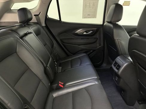 Used 2023 GMC Terrain SLT w/ Infotainment Package II AWD/4WD image 16