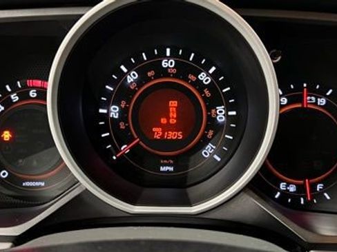 Used 2011 Toyota 4Runner Trail AWD/4WD image 26