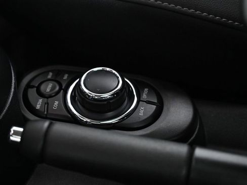 Used 2024 MINI Cooper S FWD image 24