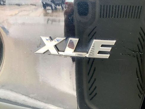 Used 2024 Toyota RAV4 XLE FWD image 7