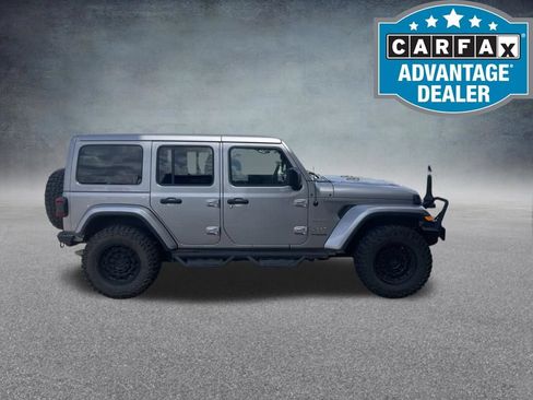 Used 2018 Jeep Wrangler Unlimited Sahara AWD/4WD image 1