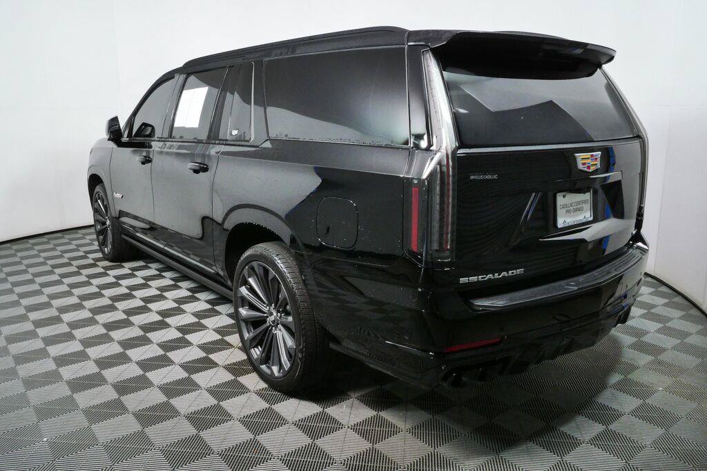 Certified 2026 Cadillac Escalade ESV V AWD/4WD image 30