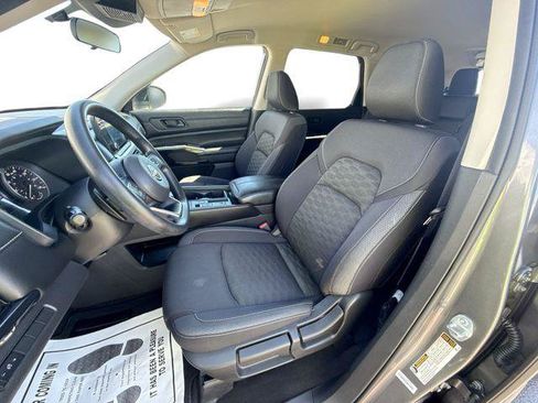 Used 2024 Nissan Pathfinder S FWD image 13