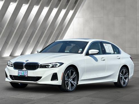 Used 2024 BMW 330i xDrive Sedan w/ Convenience Package AWD/4WD image 8