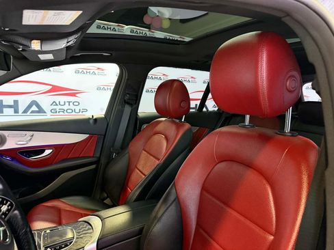 Used 2021 Mercedes-Benz GLC 300 4MATIC w/ AMG Line image 26