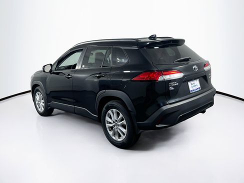 Used 2022 Toyota Corolla Cross LE image 7