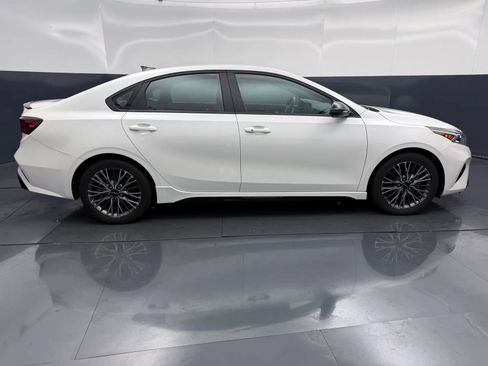 Used 2023 Kia Forte GT-Line w/ GT-Line Technology Package FWD image 8