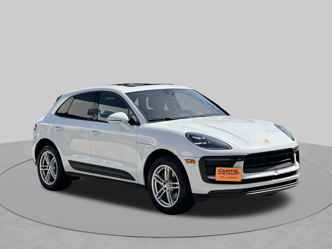 Used 2022 Porsche Macan AWD/4WD image 7