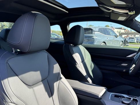 Used 2025 BMW 430i xDrive Coupe w/ M Sport Package image 32