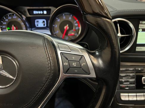 Used 2013 Mercedes-Benz SL 550 image 27