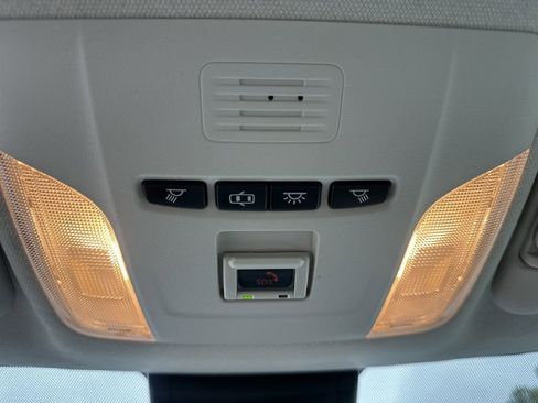 Used 2022 Toyota Corolla LE image 28