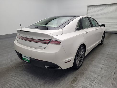 Used 2013 Lincoln MKZ FWD image 9