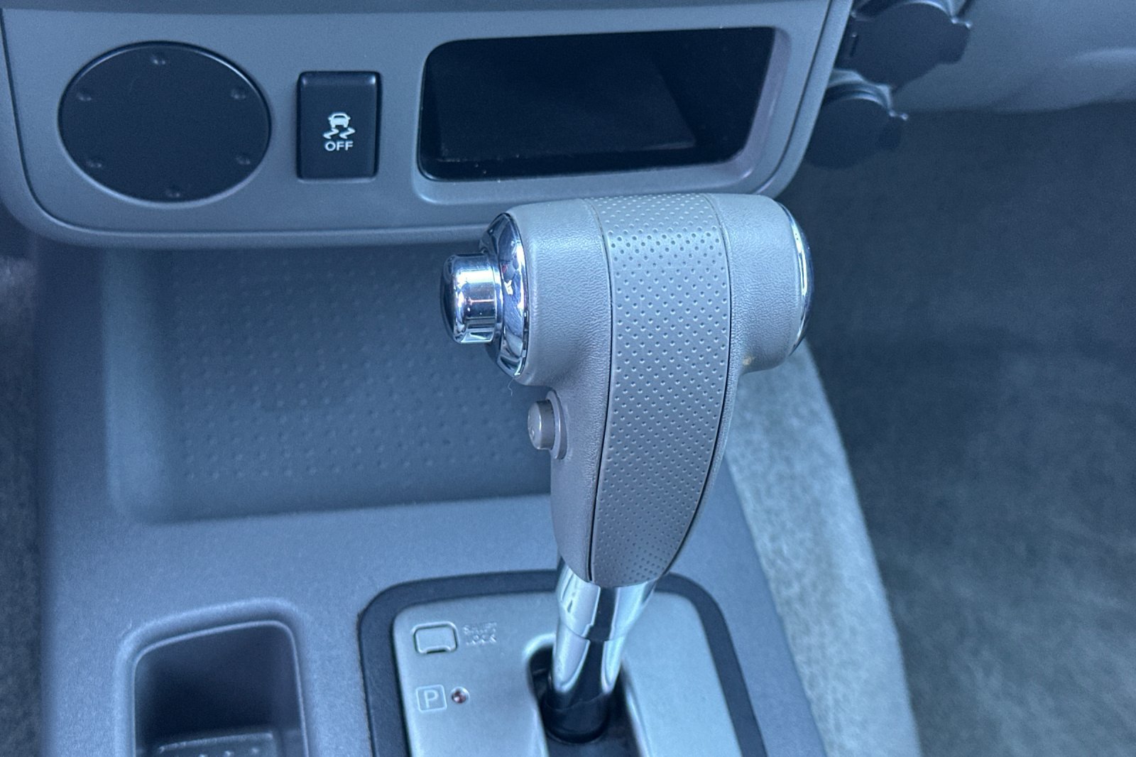 Used 2014 Nissan Frontier SV RWD image 19