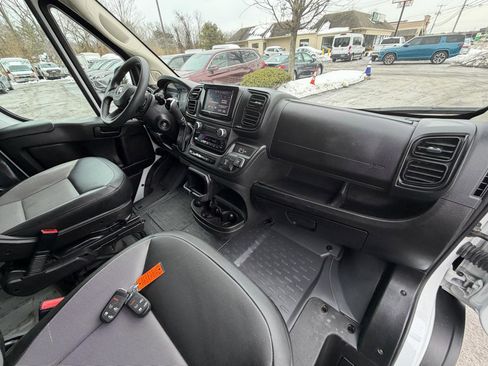 Used 2023 RAM ProMaster 3500 w/ Driver Convenience Group image 24