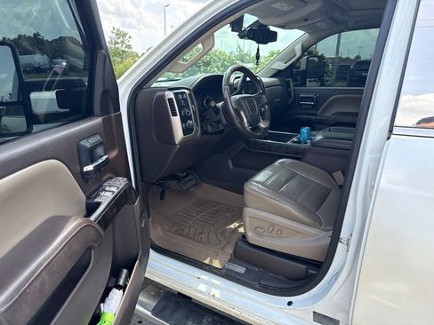 Used 2015 GMC Sierra 2500 Denali AWD/4WD image 5