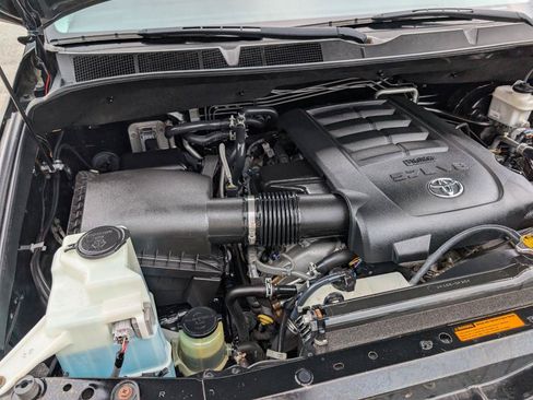 Used 2016 Toyota Sequoia Limited w/ Safety & Convenience Package AWD/4WD image 28