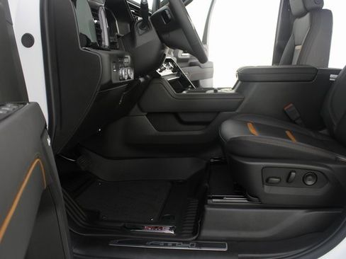 New 2026 GMC Sierra 3500 AT4 w/ AT4 Premium Plus Package image 21