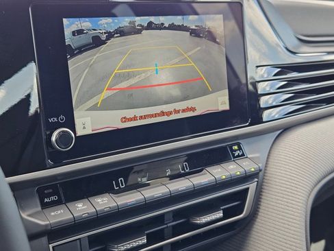 Used 2026 Toyota Camry SE image 13