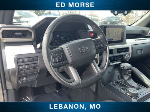 Used 2024 Toyota Tacoma TRD Off-Road image 32
