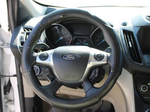 Used 2013 Ford Escape SEL FWD image 9
