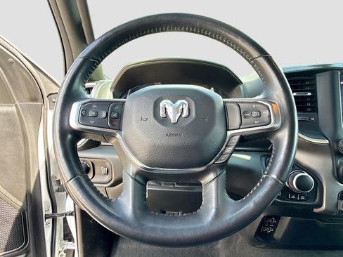 Used 2024 RAM 1500 Big Horn AWD/4WD image 34