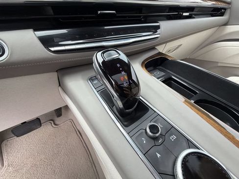 Certified 2024 Cadillac Escalade Sport Platinum AWD/4WD image 17