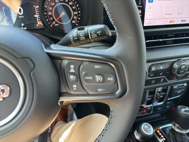 Used 2025 Jeep Wrangler Unlimited Sport AWD/4WD image 34