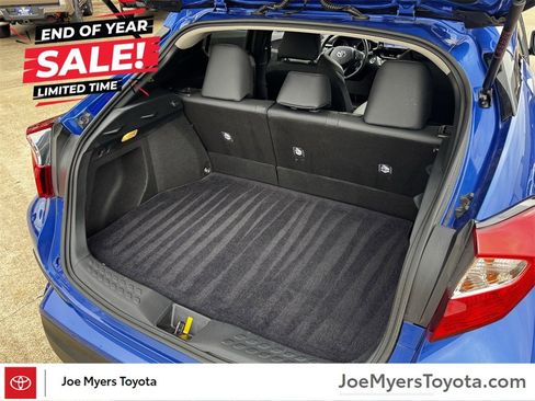 Used 2022 Toyota C-HR Limited image 32