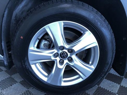 Certified 2024 Toyota Highlander LE image 18