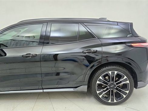 Used 2025 Chevrolet Blazer EV SS image 4